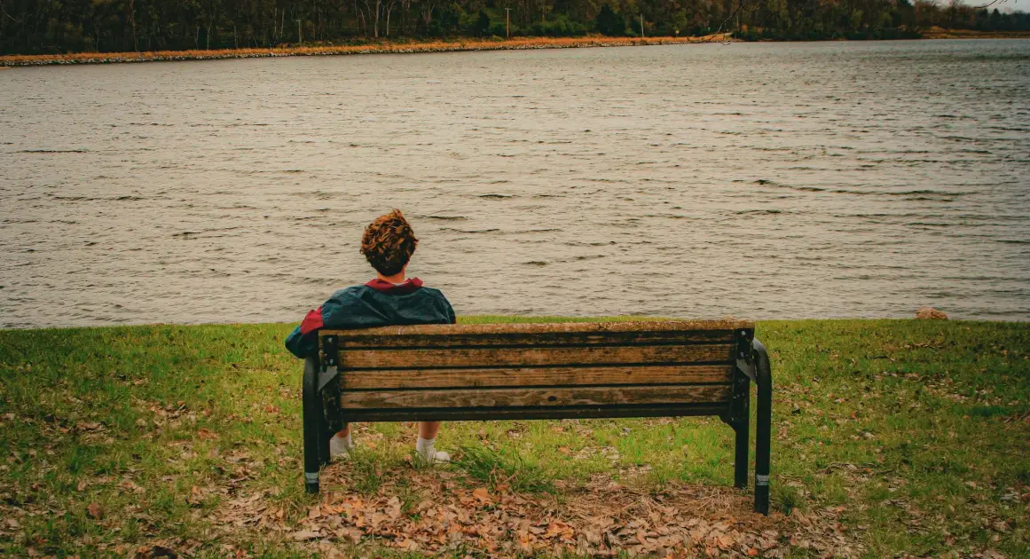 Почти половина россиян заметила рост количества одиноких людей