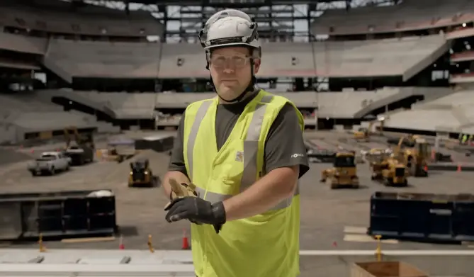 Кадр из рекламного ролика Made Possible