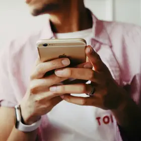 Пользователи iPhone не смогут получать уведомления от Max