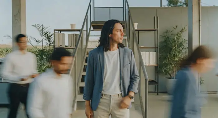 «Любимый философ интернета» о том, что не так с нашим восприятием времени