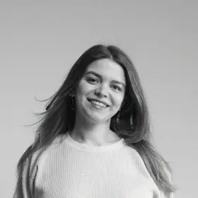 «Каждый день я просыпалась как на работу, чтобы копаться в себе»