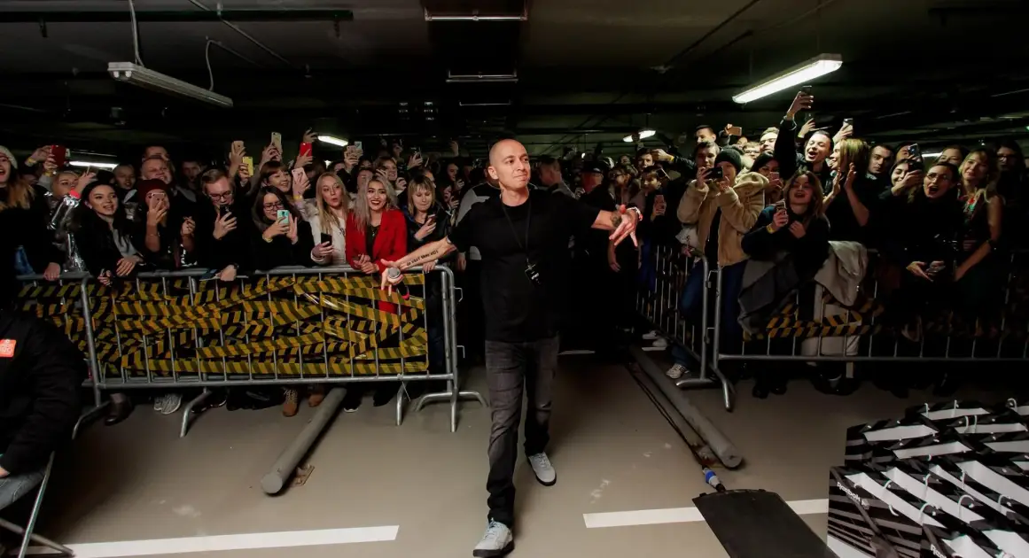 Оксимирона* заочно приговорили к 320 часам обязательных работ