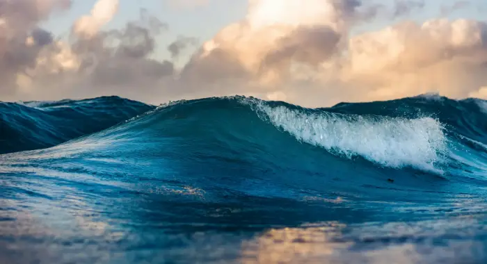 Спите под «розовый шум»? Новое исследование показало неожиданный вред для мозга