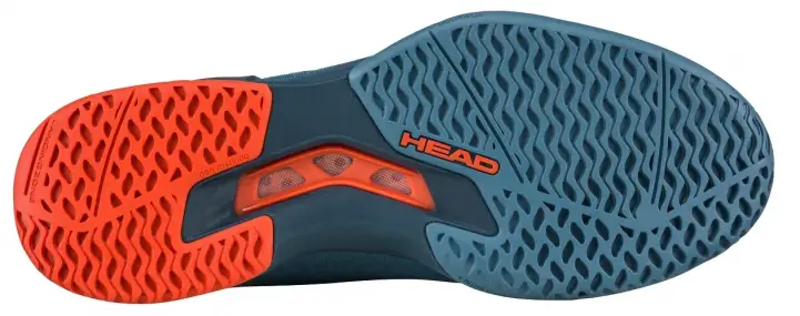 Кроссовки для твердого покрытия