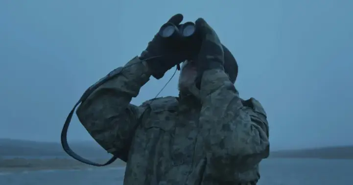 Кадр из фильма «Выход»