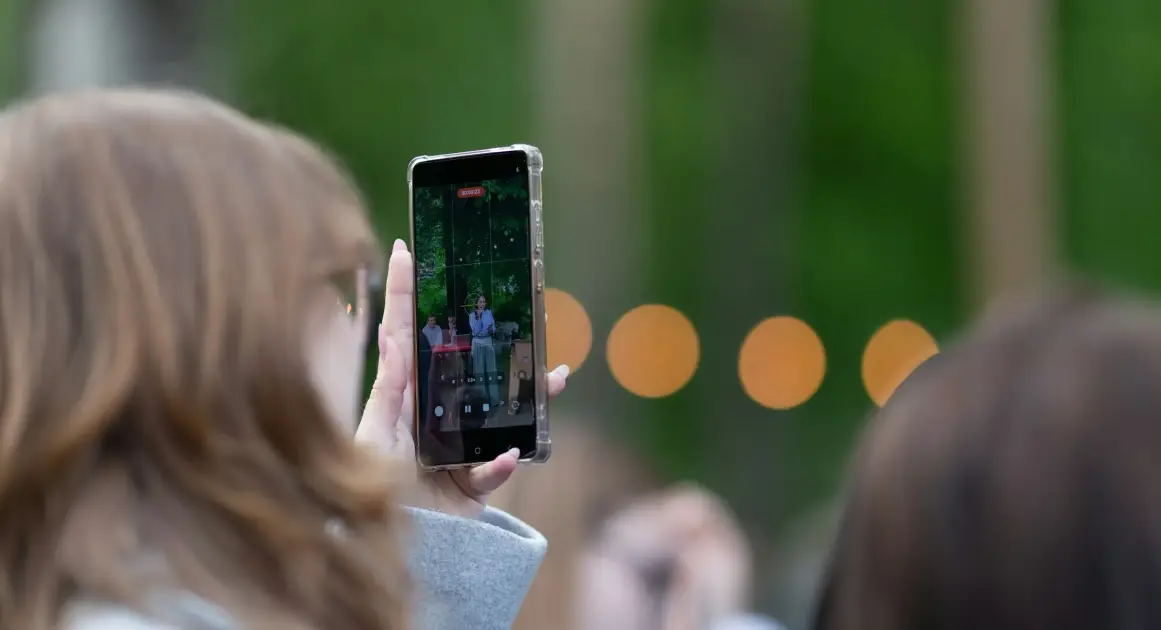 Instagram* разрешил пользователям менять местами публикации