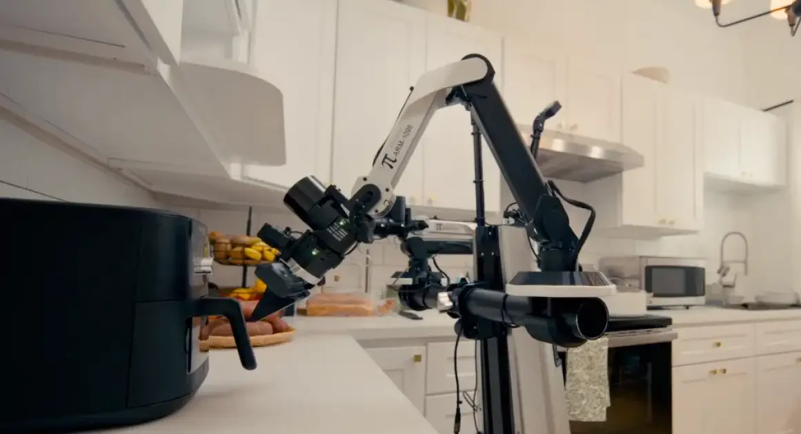 Стартап в США создал робота, который справляется с задачами без обучения