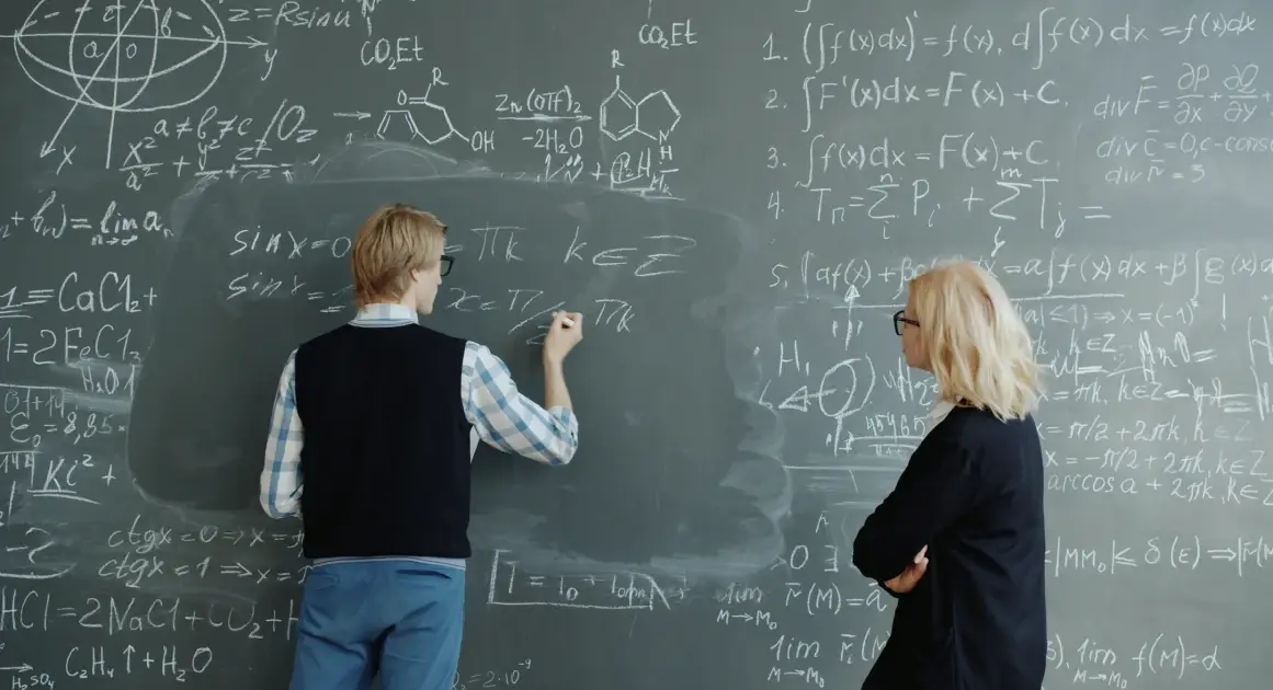 Счастье от ума, языковые курсы для долголетия и — помогает ли белок сжигать жир