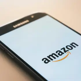 Amazon представила ИИ-инструмент для массового найма сотрудников