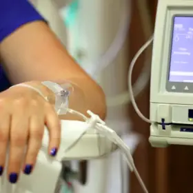 Британская GSK сообщила о положительных результатах исследования препарата от рака