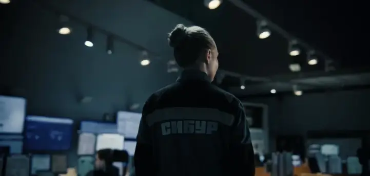 Кадр из ролика СИБУРа