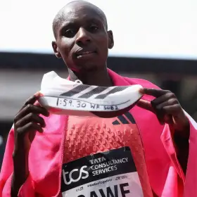 Марафон быстрее, чем за два часа: как человечество шло к этому рекорду 30 лет