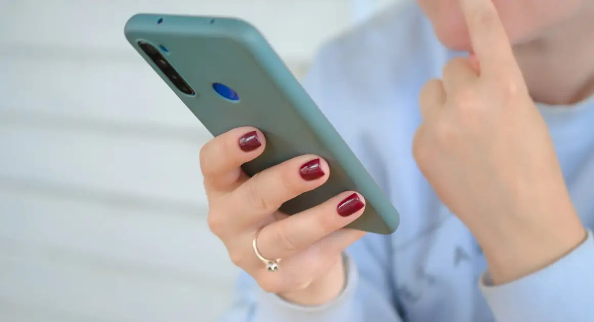 Глава «Вымпелкома» предложил вводить «белые списки» для «сомнительных» абонентов