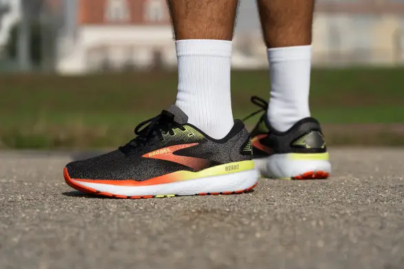 Кроссовки Brooks Ghost 16