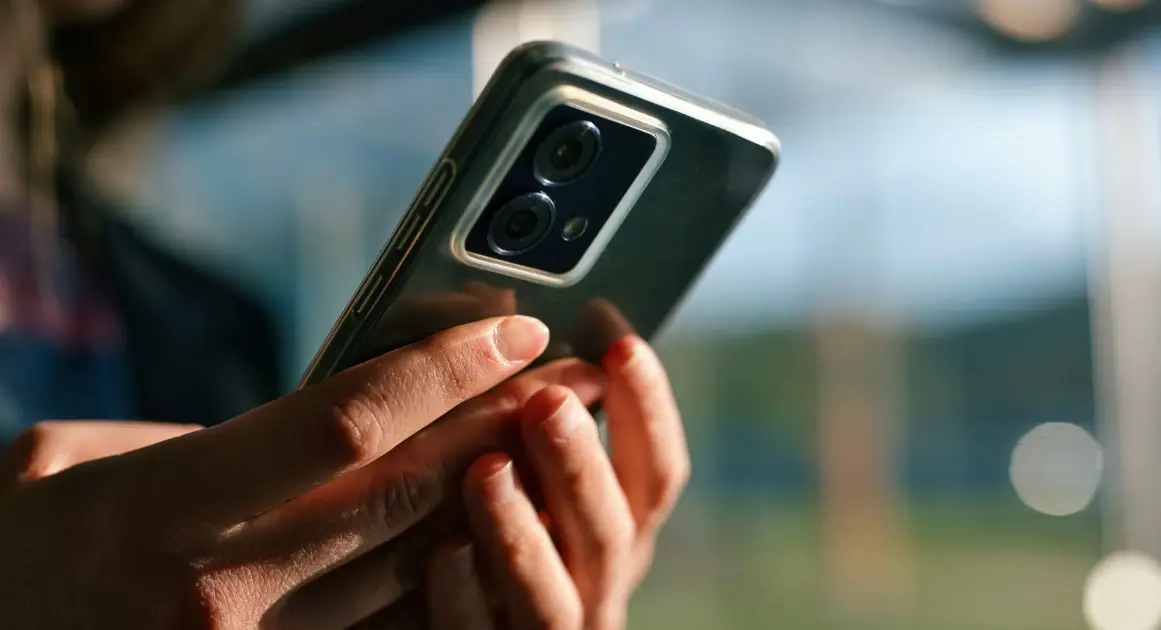 Минцифры объяснило ограничение доступа к сервисам через VPN