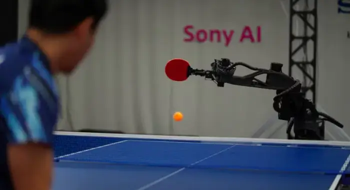 Робот впервые в истории обыграл профессионалов в пинг-понг