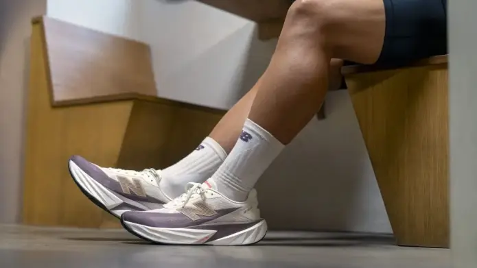 Кроссовки New Balance FuelCell Rebel v5 